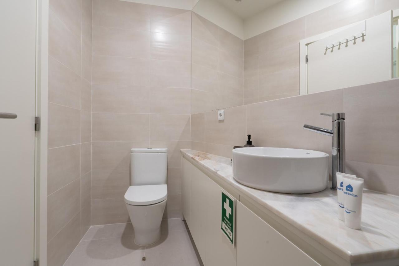 Host Wise - Enchanting Design Flat - Premium Location Porto Buitenkant foto